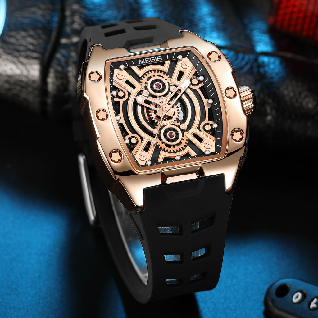 MEGIR Sport Watches for Men Waterproof Male Military Quartz Wristwatch Silicone Strap Large Dial Luminous Watch Montre Homme 8116