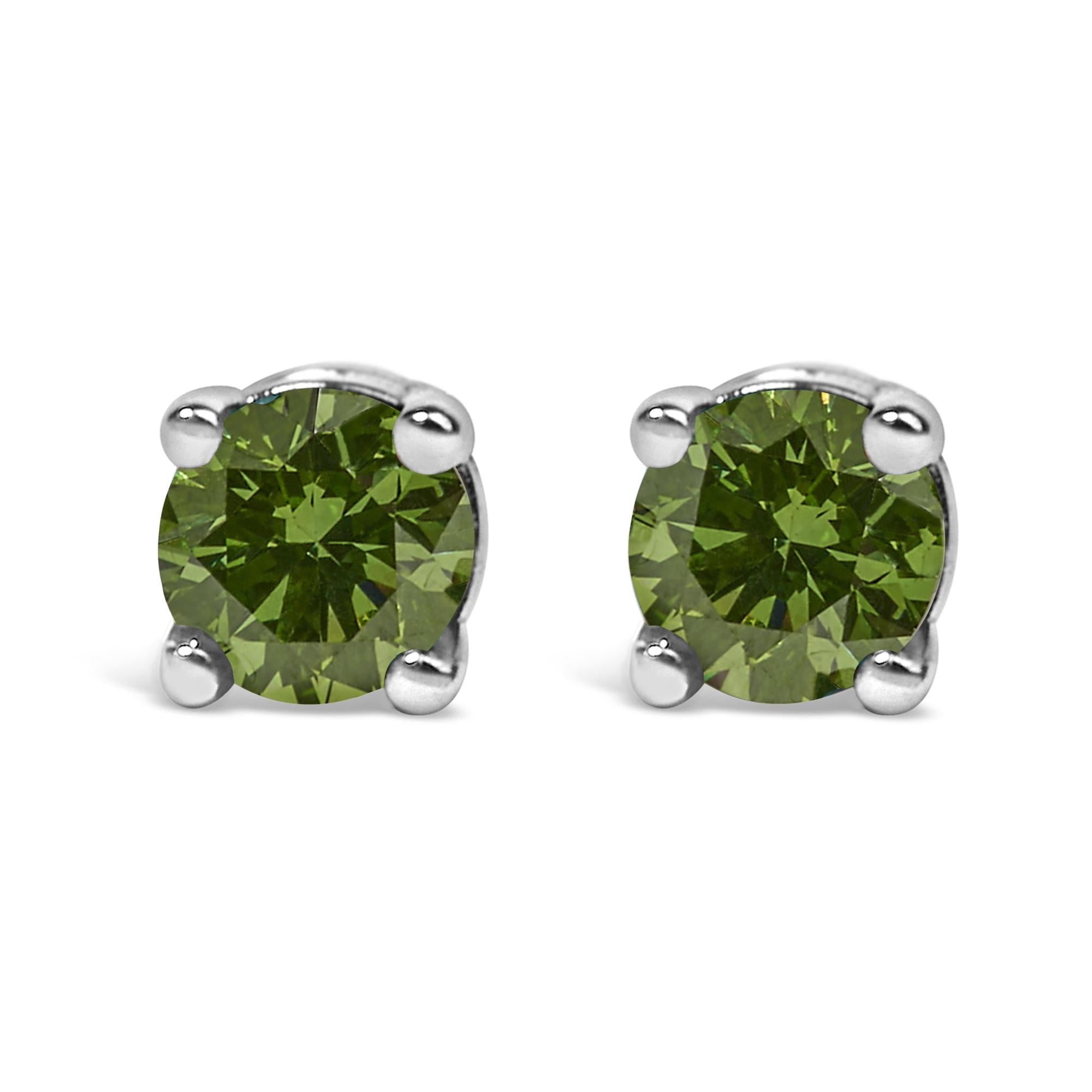 .925 Sterling Silver 0.15 Cttw Round Brilliant-Cut Diamond Classic 4-Prong Stud Earrings