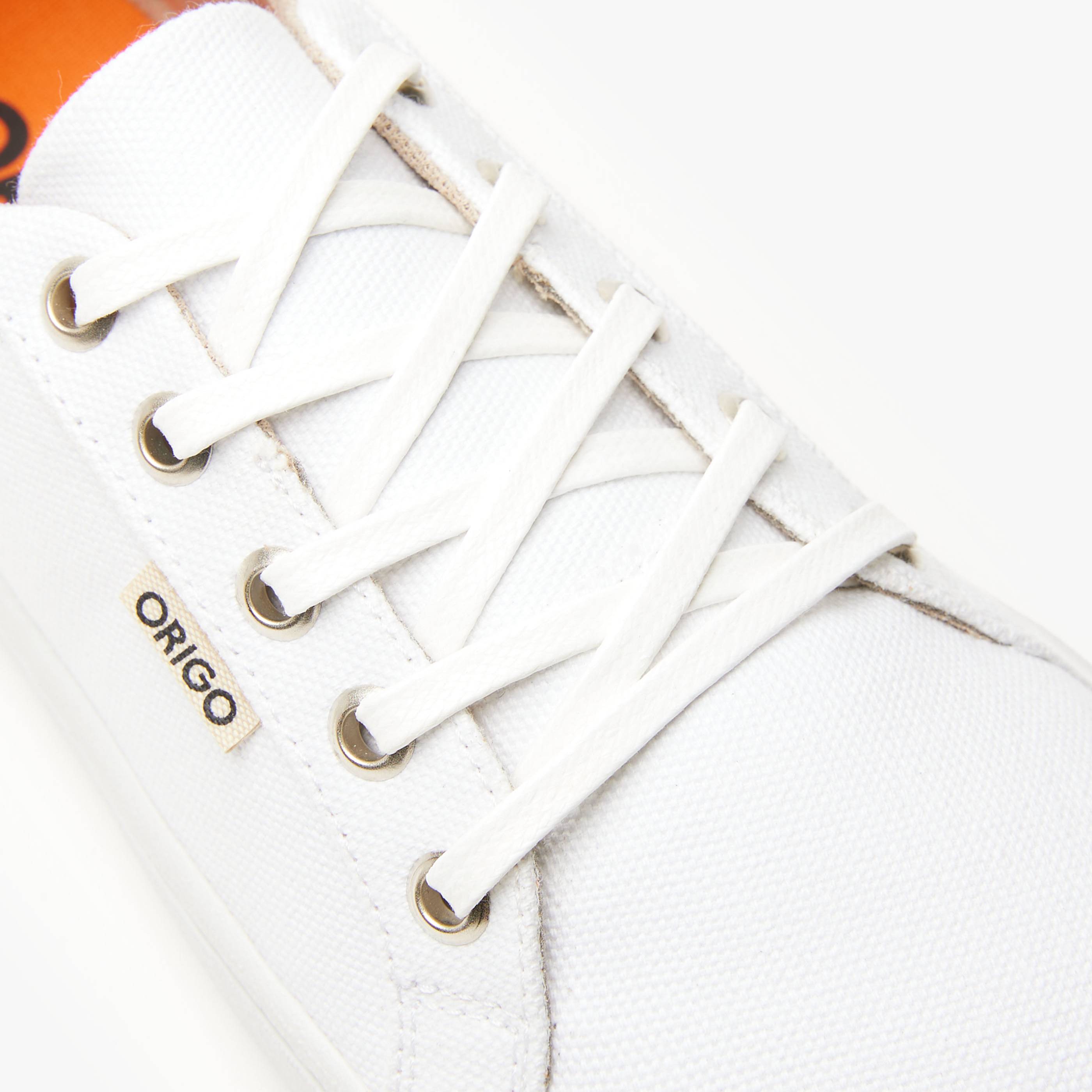 The Women's Everyday Sneaker | Gen 3 in Cotton Canvas