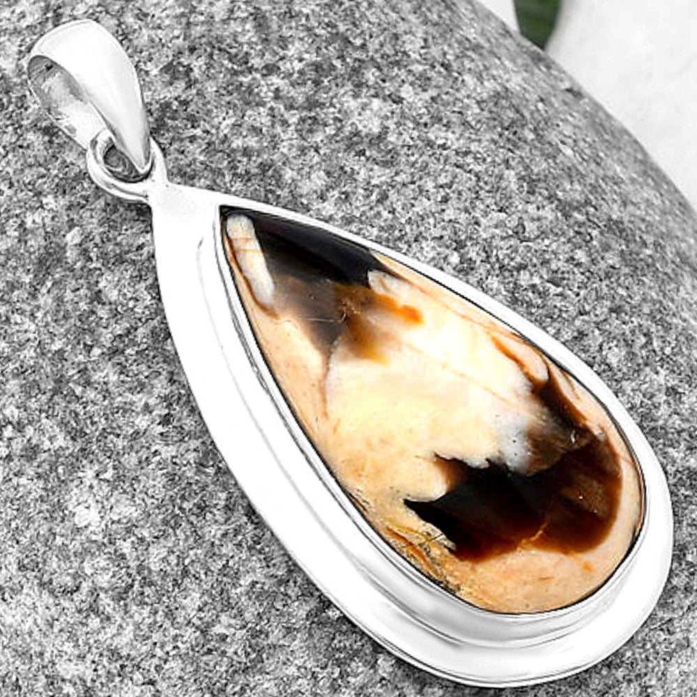 Natural Peanut Wood Pendant P-1076 SDP140494