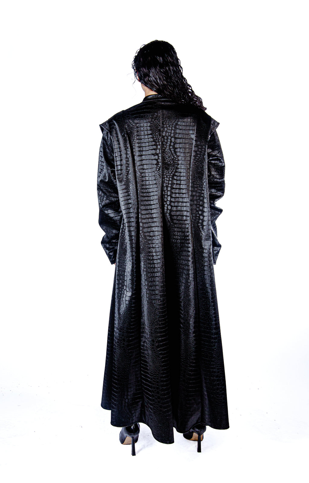 SERPENT TRENCH