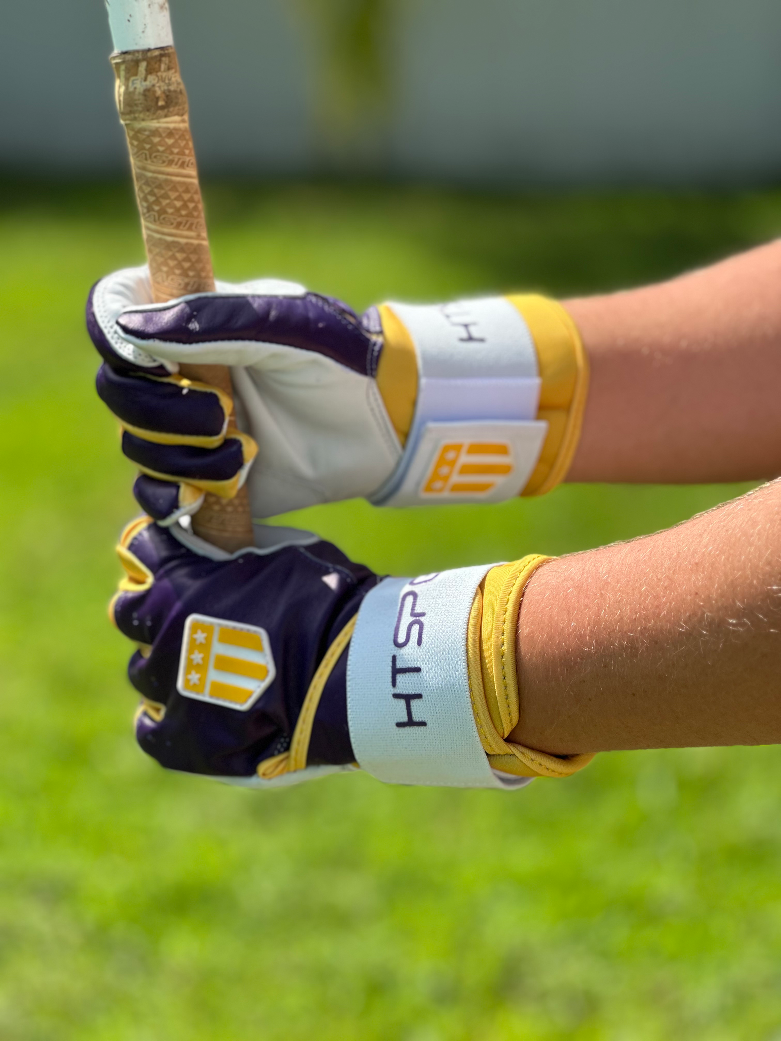Long Cuff Purple with White Palm